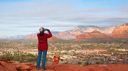 distance between phoenix and sedona